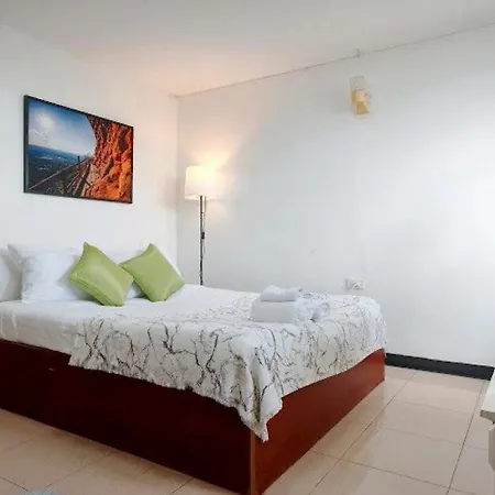 Xin Hotel At Udomsuk 25